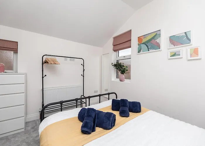 Apartman Chic 2-bed Retreat In The Heart Of Oakwood! Leeds