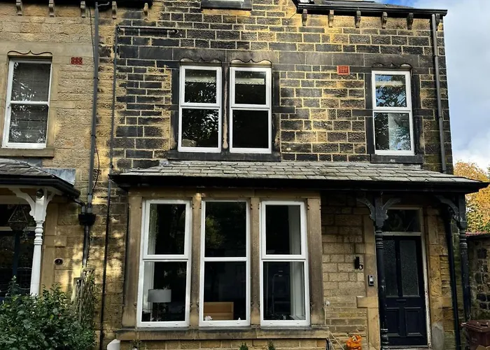 Chic 2-bed Retreat In The Heart Of Oakwood! Apartman *