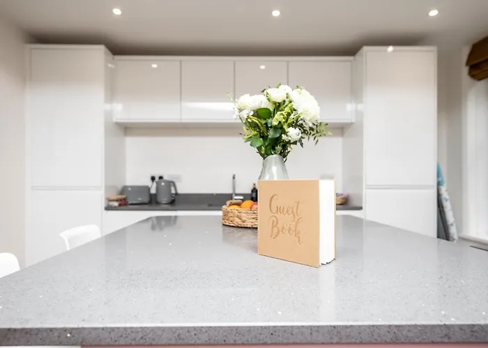 公寓 Chic 2-bed Retreat In The Heart Of Oakwood! *